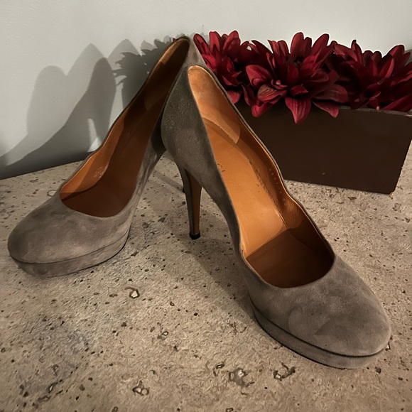 Gucci Betty 36.6 Grey Suede Platform Heel shoes, 269703 - Picture 3 of 6